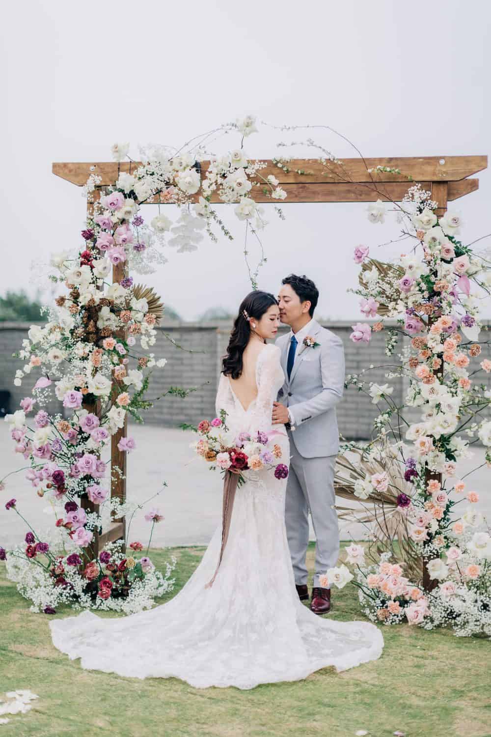 在自家草皮舉行 美式婚禮 派對 !