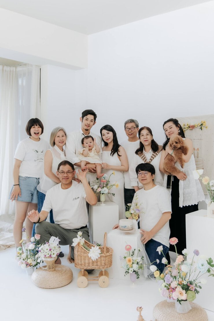 Winnie 寶寶週歲派對，台中抓周攝影與親子互動畫面